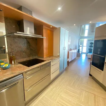 Le Cadre Royal - Vue Sur Le Canal, Wi-fi, Climatisation Et Parking Appartement *
