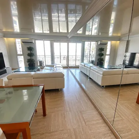 Le Cadre Royal - Vue Sur Le Canal, Wi-fi, Climatisation Et Parking Appartement