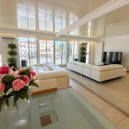 Appartement Le Cadre Royal - Vue Sur Le Canal, Wi-fi, Climatisation Et Parking *